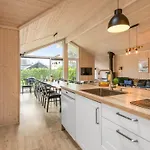 Bernadine - 500m From The Sea By Interhome Bøtø By